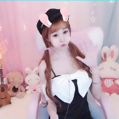 5万爱笑的女孩莫七七心悦莫七七正在唱歌4849心悦tz多多正在直播心悦